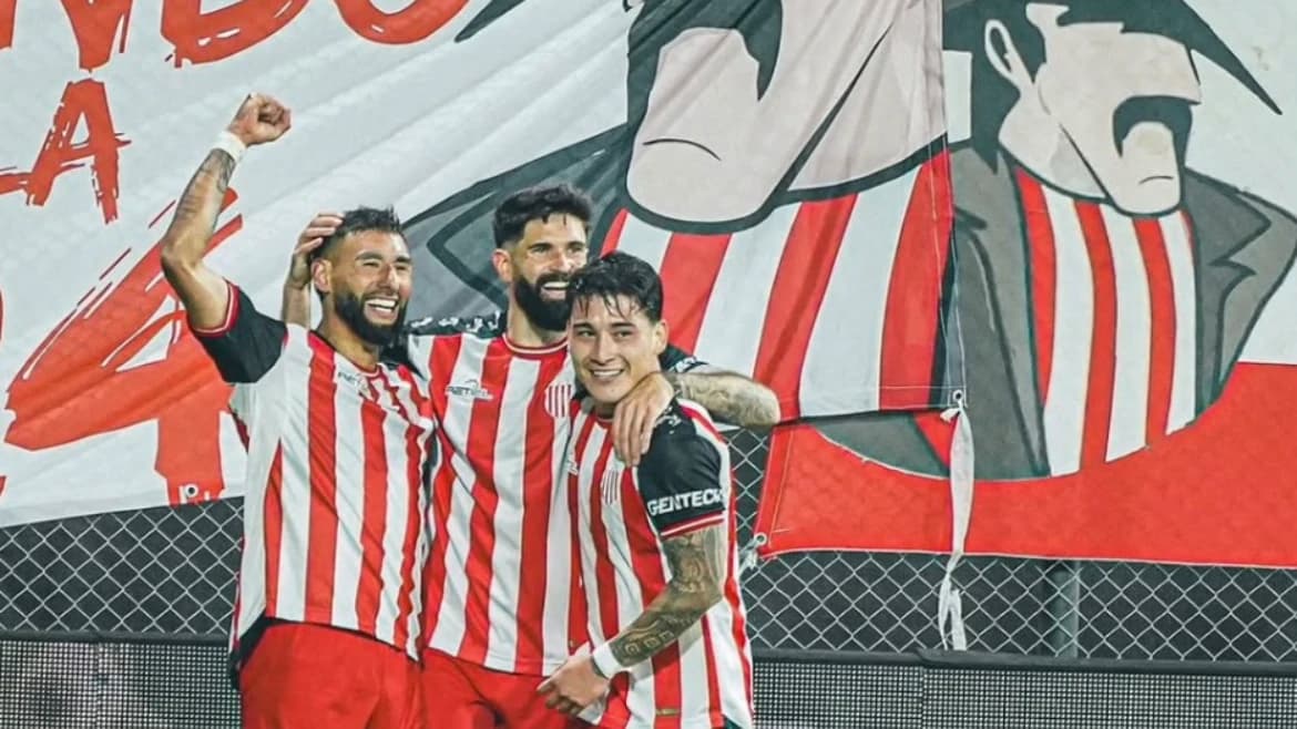 Barracas Central lo dio vuelta ante Estudiantes de Río Cuarto y quedó a un paso de los playoffs