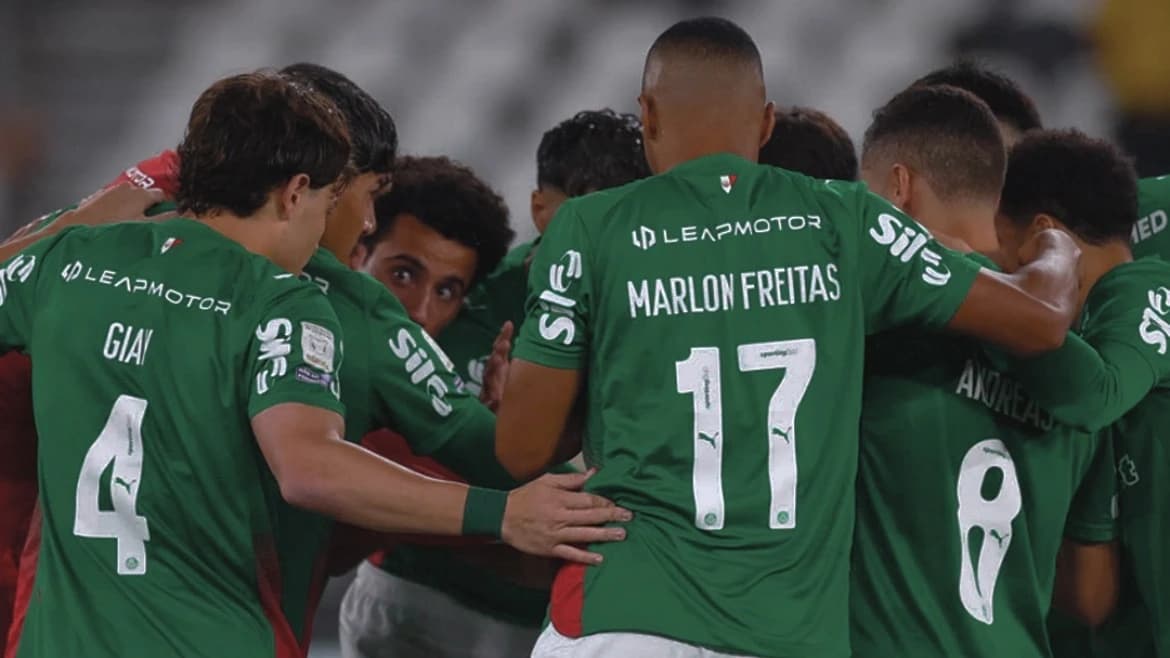Palmeiras va por la punta en Curitiba